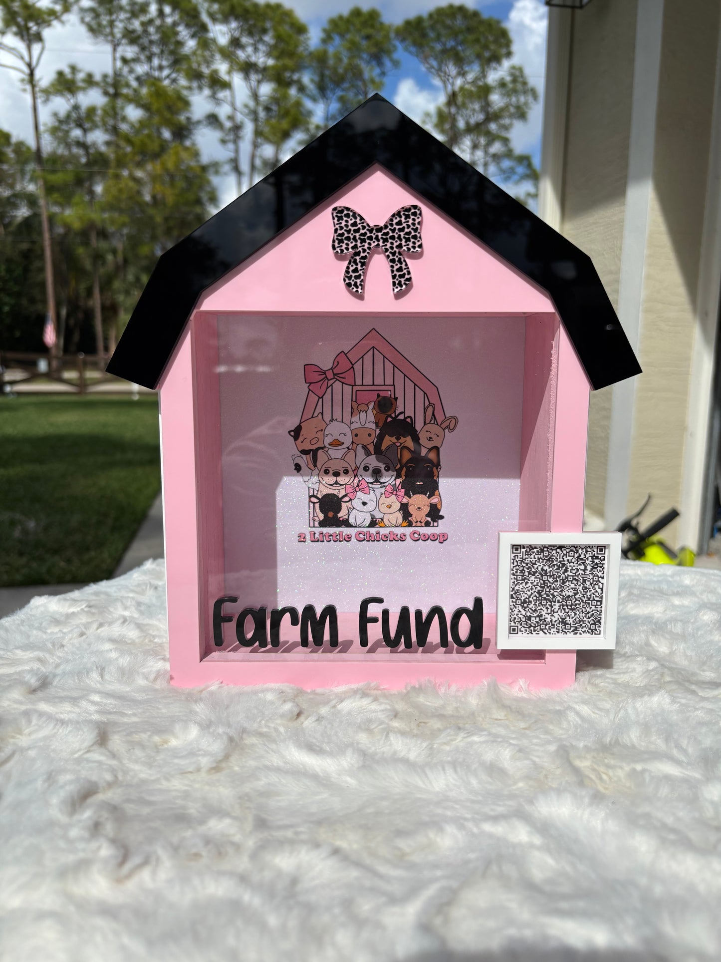 Piggy bank/donation jar